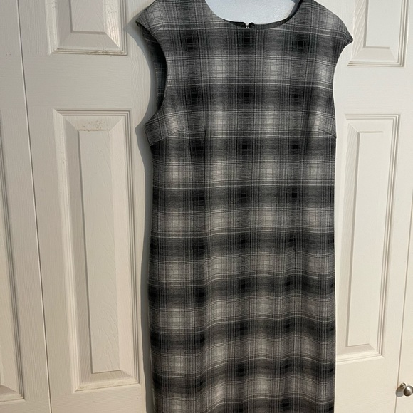 Grey plaid dress - Picture 3 of 7